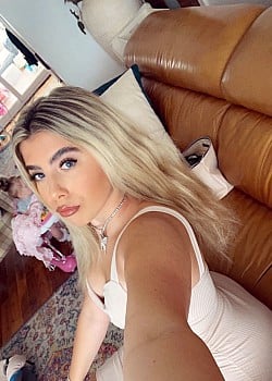 Anais Avery